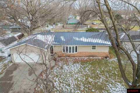 105 S Mayfair Drive, Mankato, MN 56001