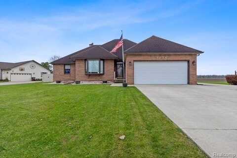 7136 S HURON RIVER Drive, South Rockwood, MI 48179