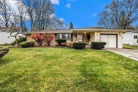 3405 CREEKWOOD Drive, Saginaw, MI 48601