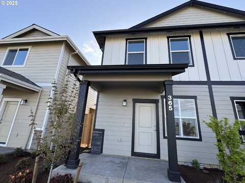 365 SE Kitzmiller DR, Dallas, OR 97338