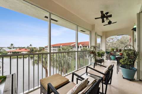 102 Half Moon Circle, Hypoluxo, FL 33462