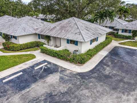 911 Club Drive, Palm Beach Gardens, FL 33418