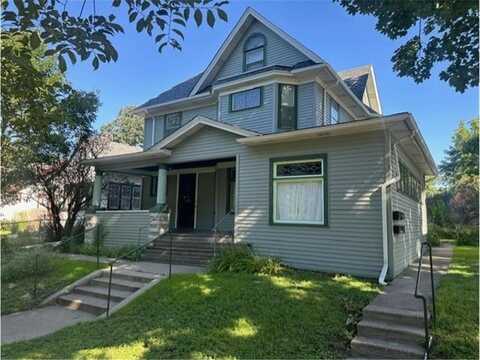 1685 Taylor Avenue W, Saint Paul, MN 55104