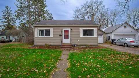 310 14th Avenue W, Menomonie, WI 54751