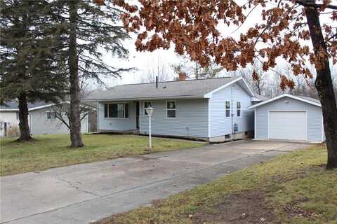 414 9th Street NE, Chisholm, MN 55719