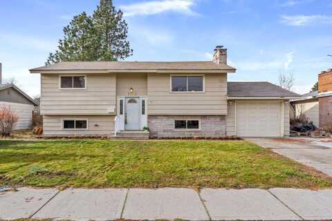 7103 N Standard St, Spokane, WA 99208