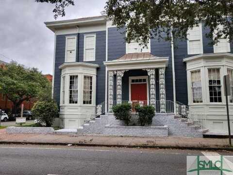 105 E Gwinnett Street, Savannah, GA 31401