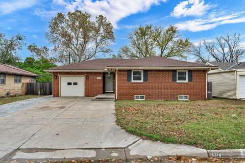 8314 E Bayley St, Wichita, KS 67207