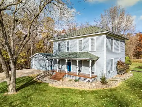 221 E Durkee Street, Wisconsin Dells, WI 53965