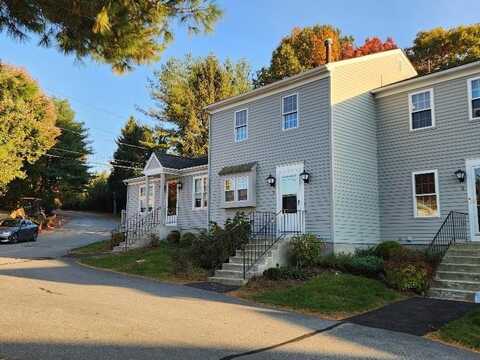 565 Quaker Lane, West Warwick, RI 02893