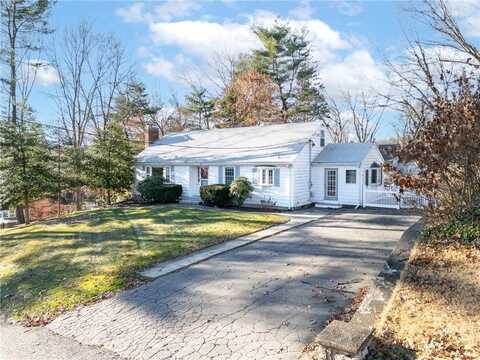 15 Grant Lane, Cumberland, RI 02864