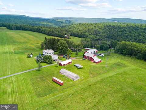 207 SAW MILL ROAD, WEATHERLY, PA 18255