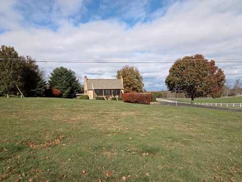 1343 Highland Ln, CROSSVILLE, TN 38555