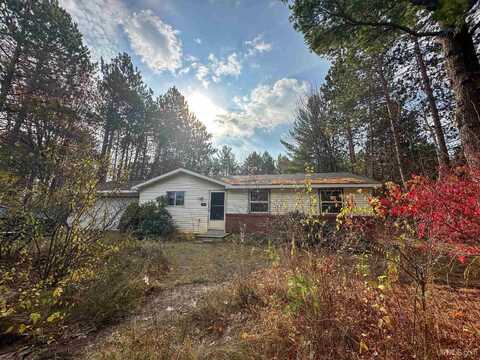 340 Kawbawgam, Marquette, MI 49855