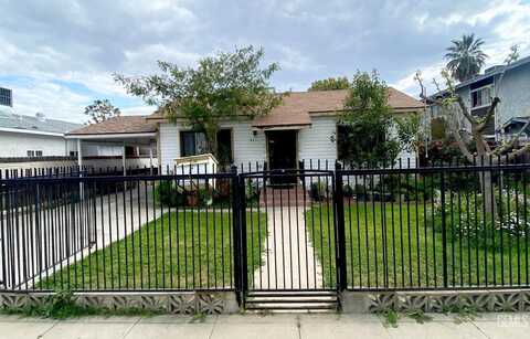 421 Niles Street, Bakersfield, CA 93305