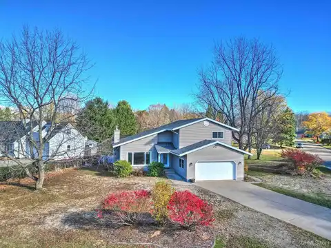 28 SPECKER CIRCLE, MARQUETTE, MI 49855