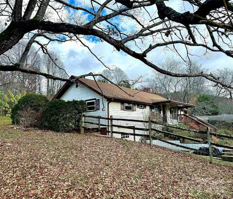 106 Kerlee Street, Black Mountain, NC 28711