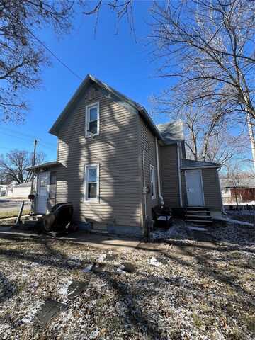 1704 11th Avenue S, Fort Dodge, IA 50501