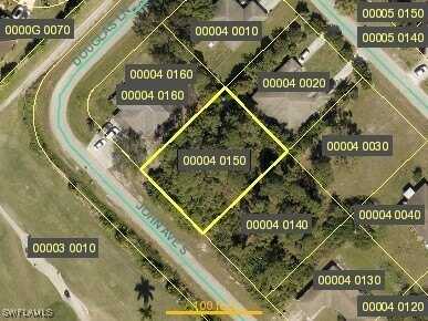 105 John Avenue S, Lehigh Acres, FL 33973