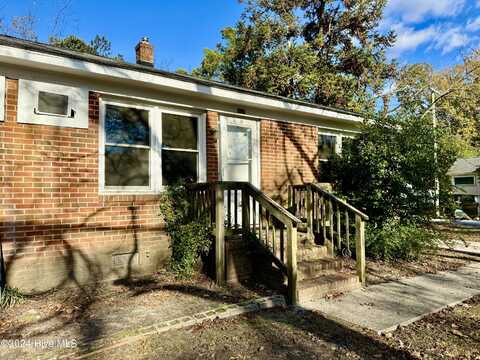 607 E 4th Street, Greenville, NC 27858