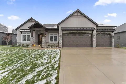 54651 Columbia Bay Drive, Osceola, IN 46561