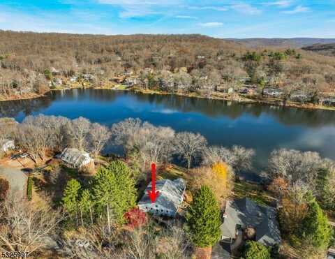 30 Kitchell Lake Dr, West Milford, NJ 07480