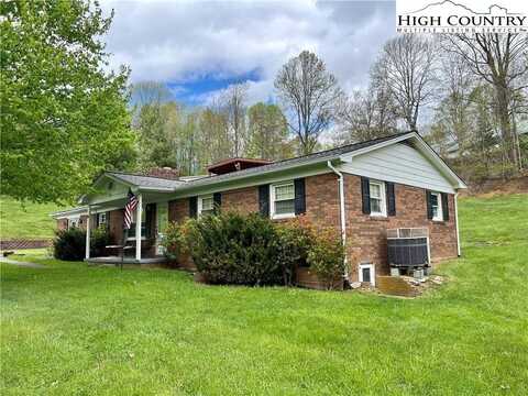 91 Buckeye Road, Elk Park, NC 28622