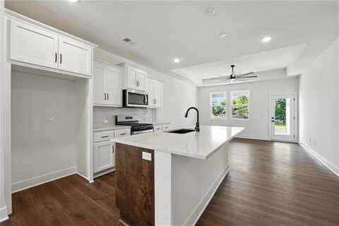 1665 N Grayhawk Drive, Basehor, KS 66007