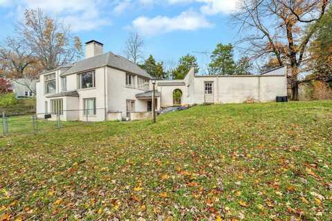 16775 Old Jamestown Road, Florissant, MO 63034