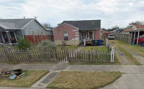 2506 Crews Street, Corpus Christi, TX 78405