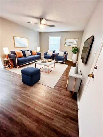 6700 ROSWELL Road, Atlanta, GA 30328