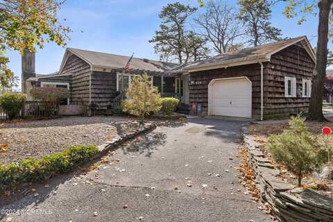 414 Lake Shore Drive, Brick, NJ 08723