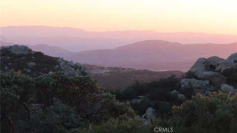 824 Rocky Ridge Court, Aguanga, CA 92536