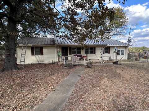 479 White Hawk Road, Valliant, OK 74764