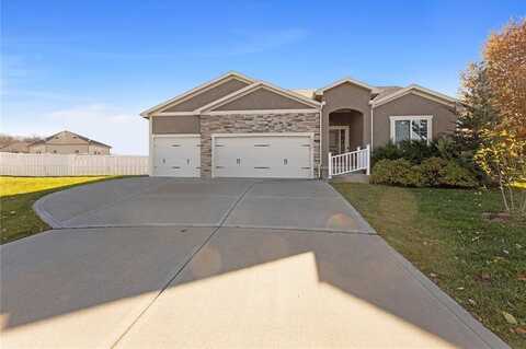 1103 SW Badger Court, Oak Grove, MO 64075