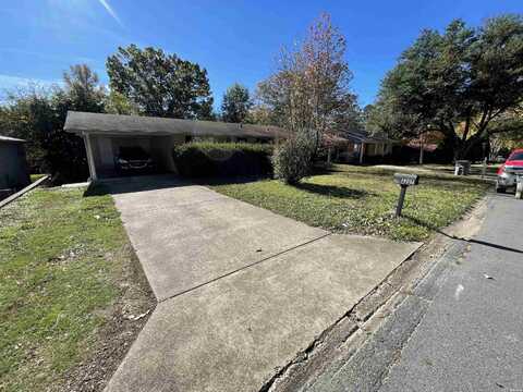 2207 HOBSON Avenue, Hot Springs, AR 71913