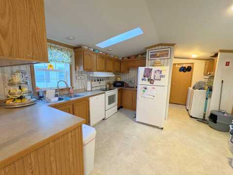 14 Stagecoach Drive, Old Orchard Beach, ME 04064