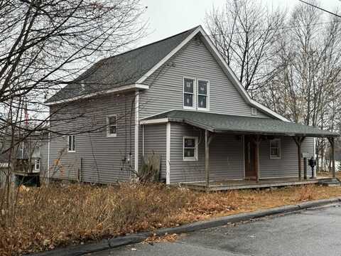 633 Hillside Avenue, Rumford, ME 04276