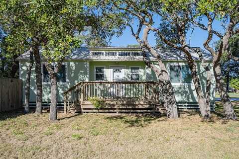 1617 S Doughty, ROCKPORT, TX 78382