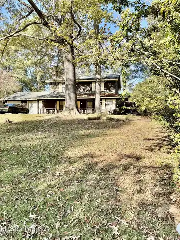 5125 Sycamore Drive, Jackson, MS 39212