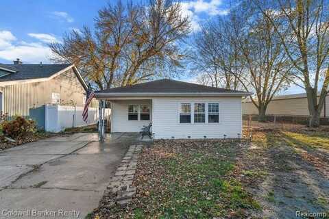 13431 ROSE Street, Gibraltar, MI 48173