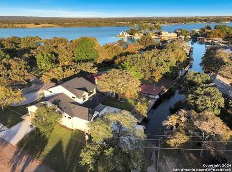 300 Deer Dr., Sunrise Beach, TX 78643