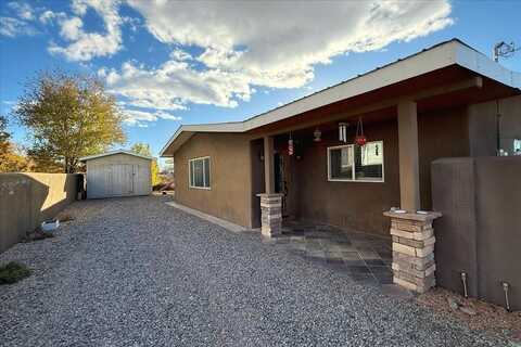 1530 Odelia Lane, Espanola, NM 87532