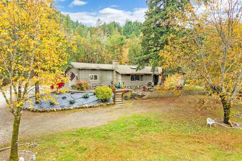 6423 Donaldson Road, Grants Pass, OR 97526