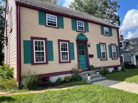 37 Castle Street, East Greenwich, RI 02818