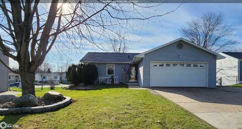 2301 Sugar Creek Lane, Marshalltown, IA 50158