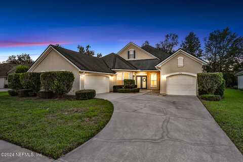 2176 AUTUMN COVE Circle, Fleming Island, FL 32003