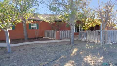 5012 Apache Hills Drive, Roswell, NM 88201