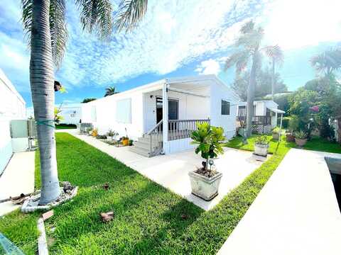 203 S Heron Drive, Briny Breezes, FL 33435