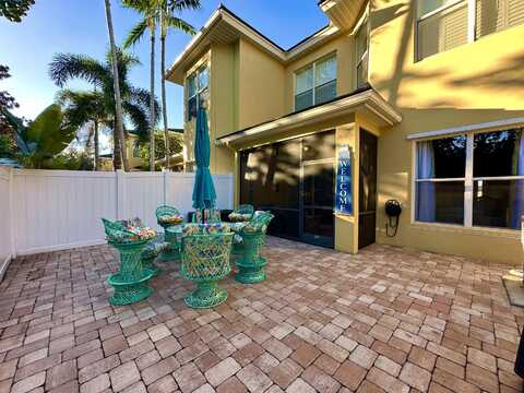 6079 NW Helmsdale Way, Port Saint Lucie, FL 34983